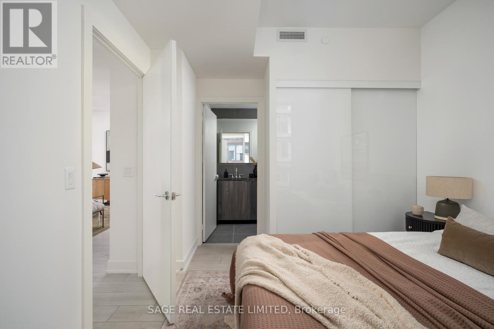 #1712 35 MERCER STREET - 21