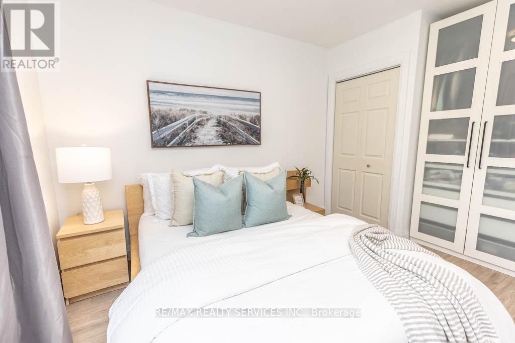 126 ROEBUCK DRIVE - 11