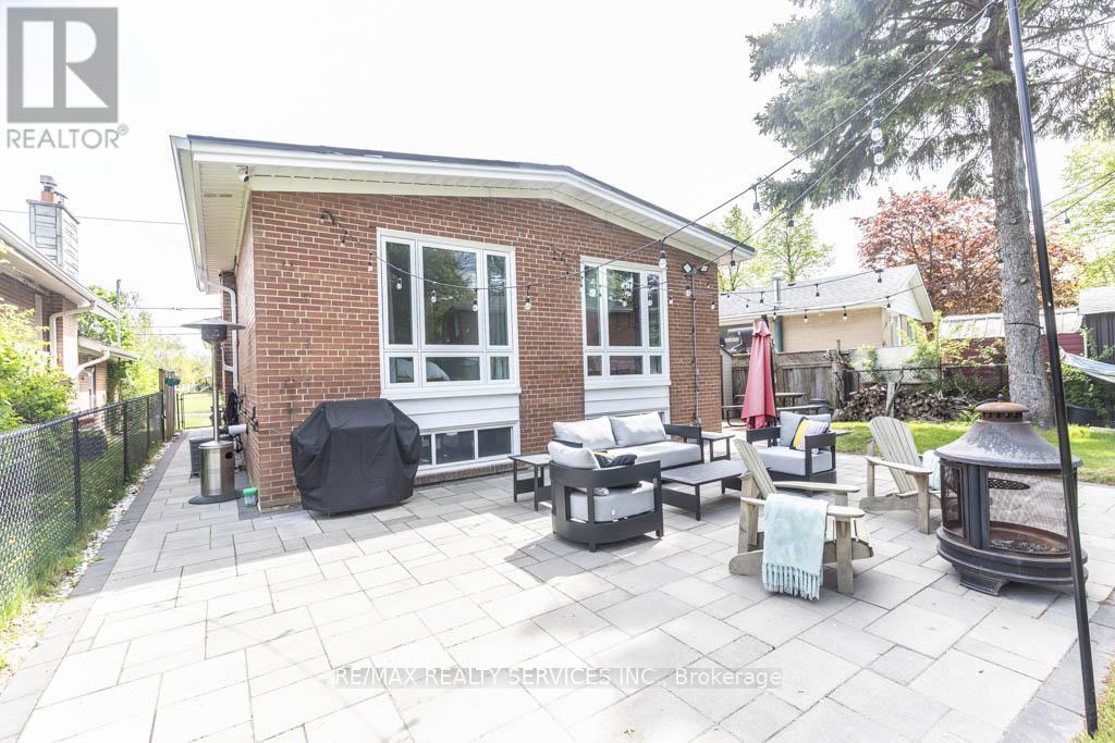 126 ROEBUCK DRIVE - 25