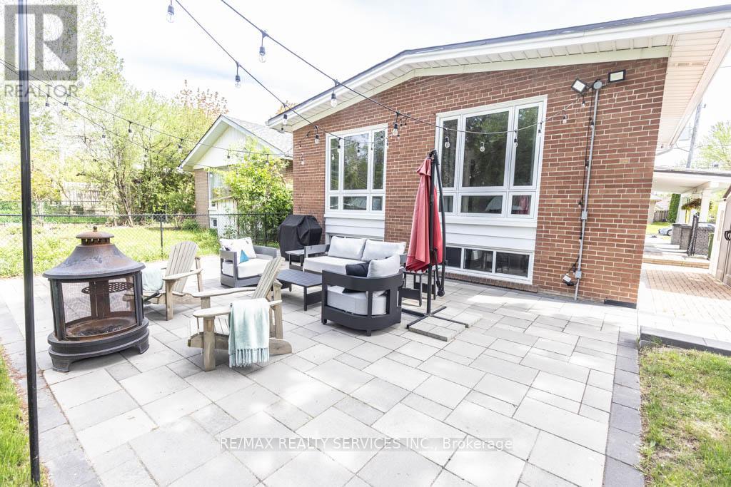 126 ROEBUCK DRIVE - 24