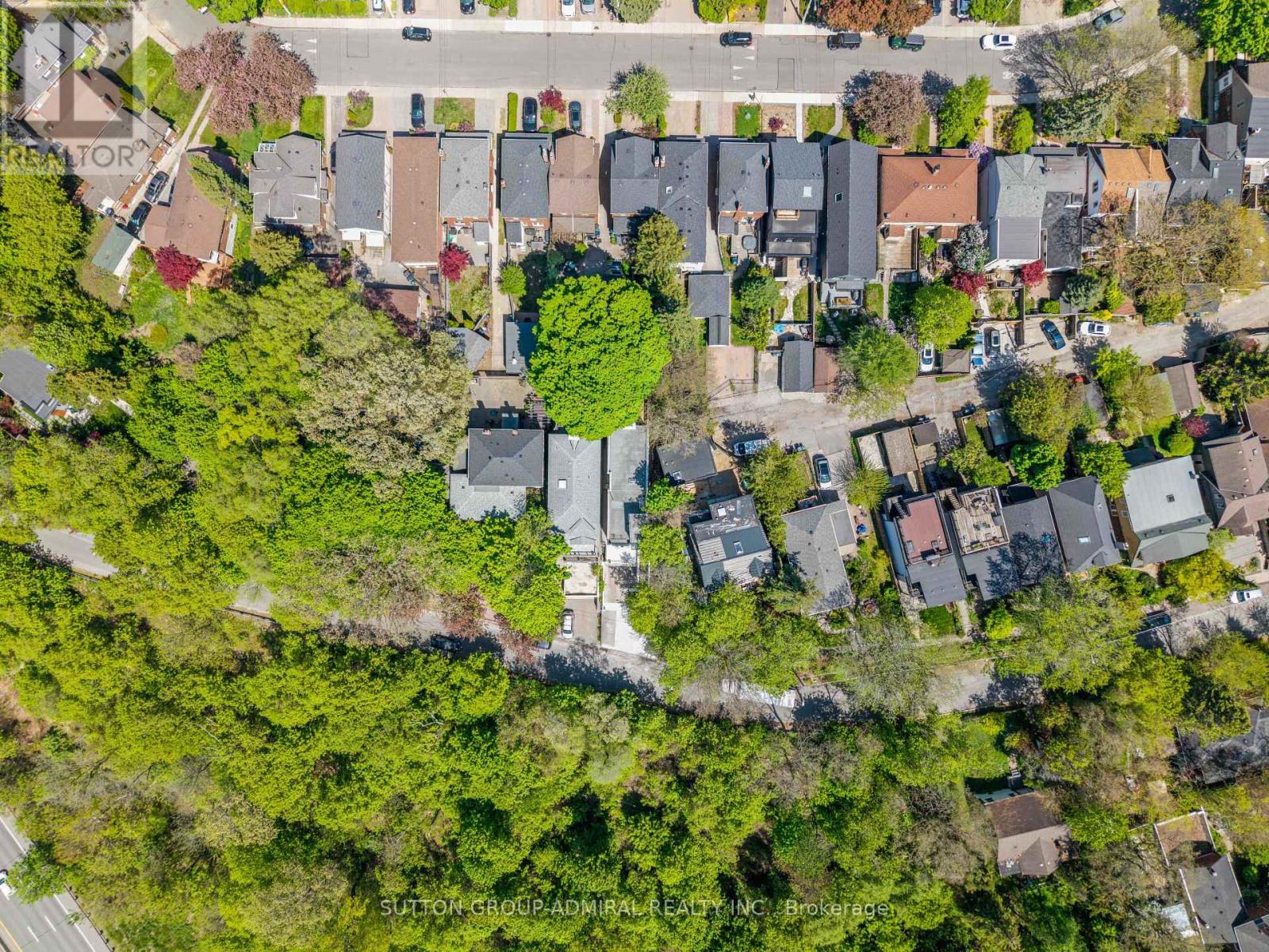 35 BEECHWOOD DRIVE - 46
