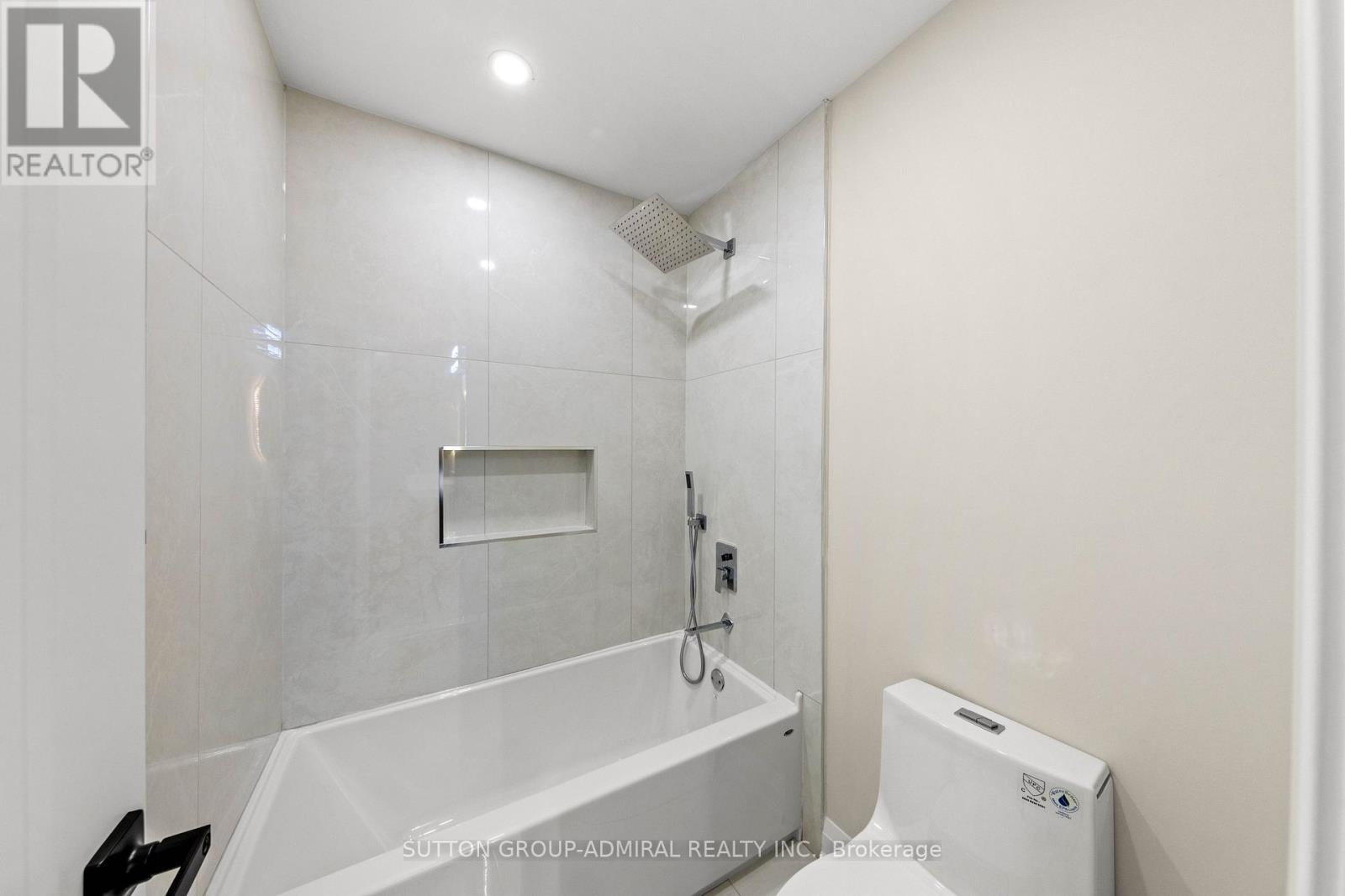 35 BEECHWOOD DRIVE - 33