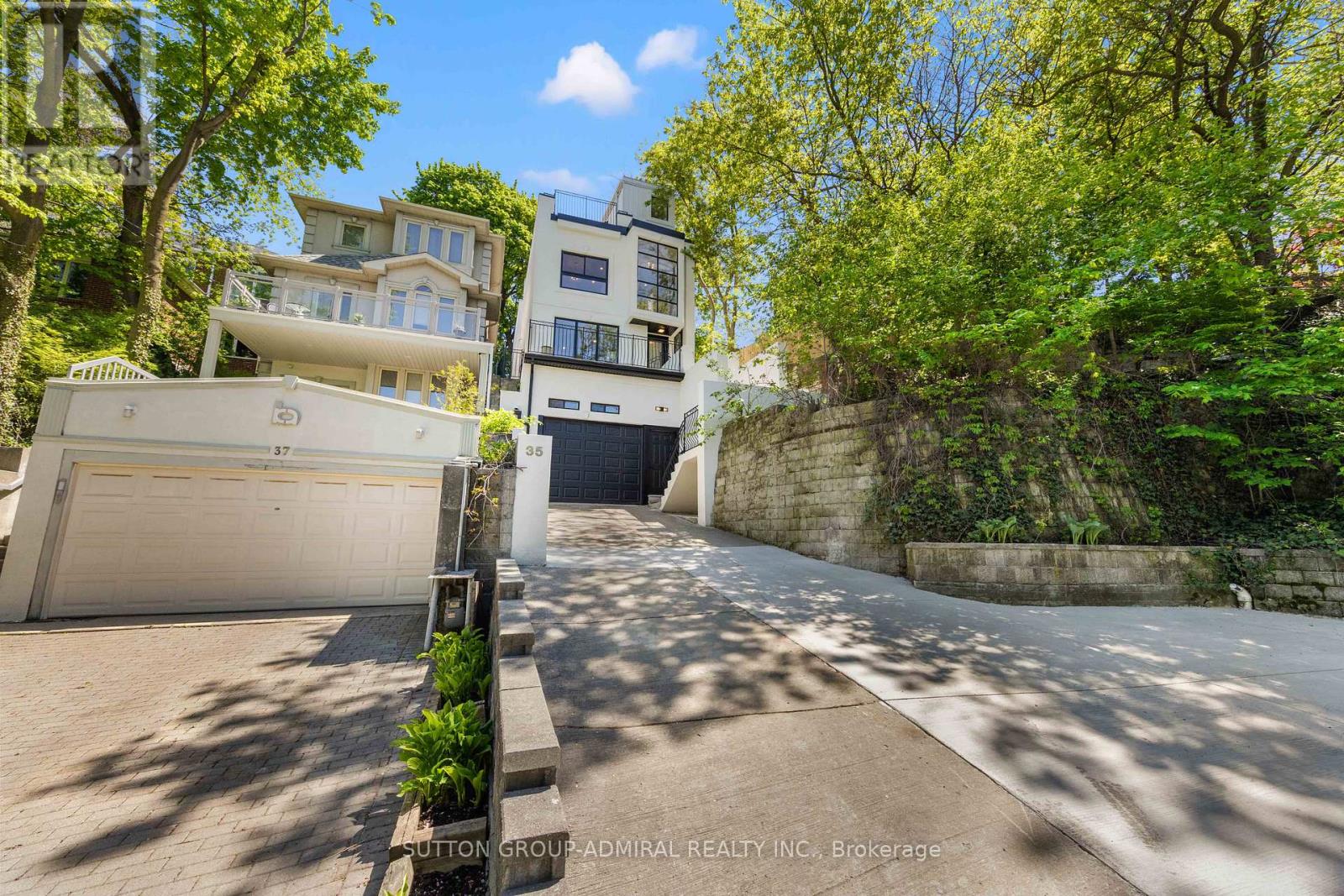 35 BEECHWOOD DRIVE - 3