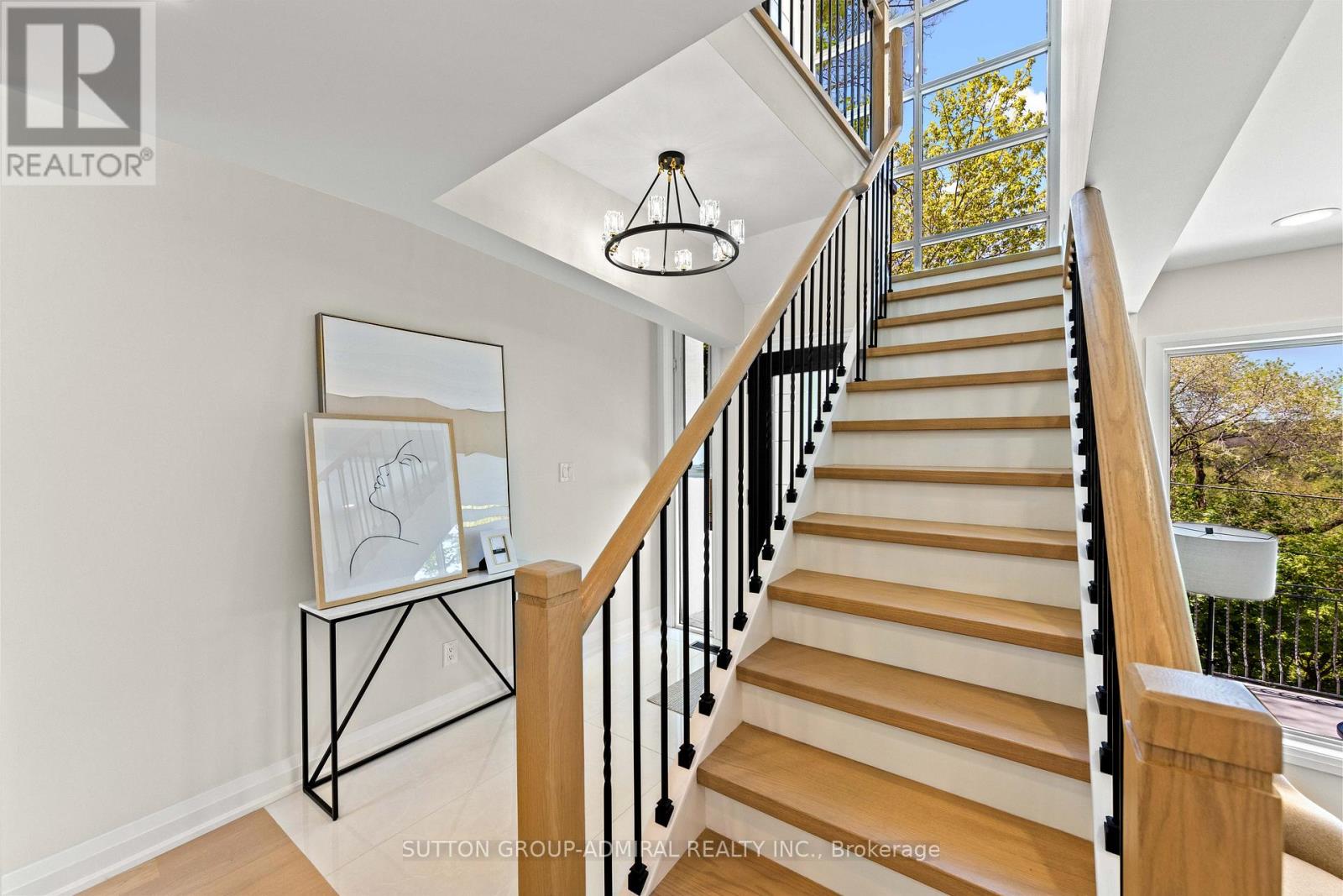 35 BEECHWOOD DRIVE - 23