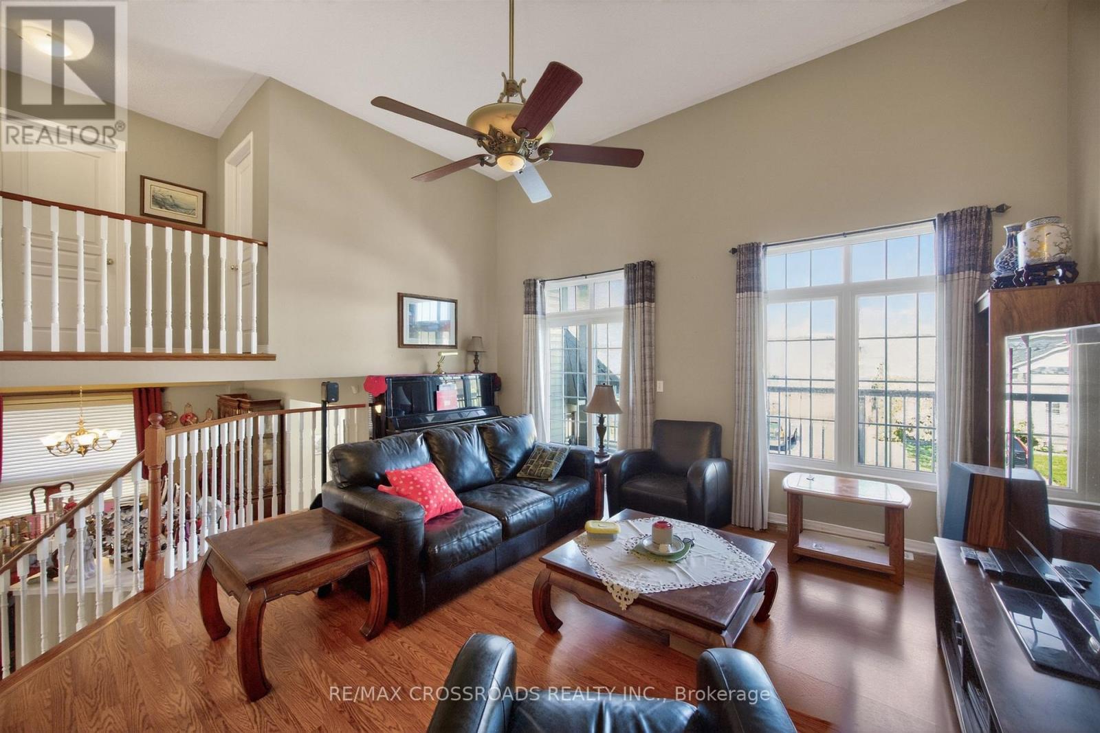 586 OLDMAN ROAD - 13