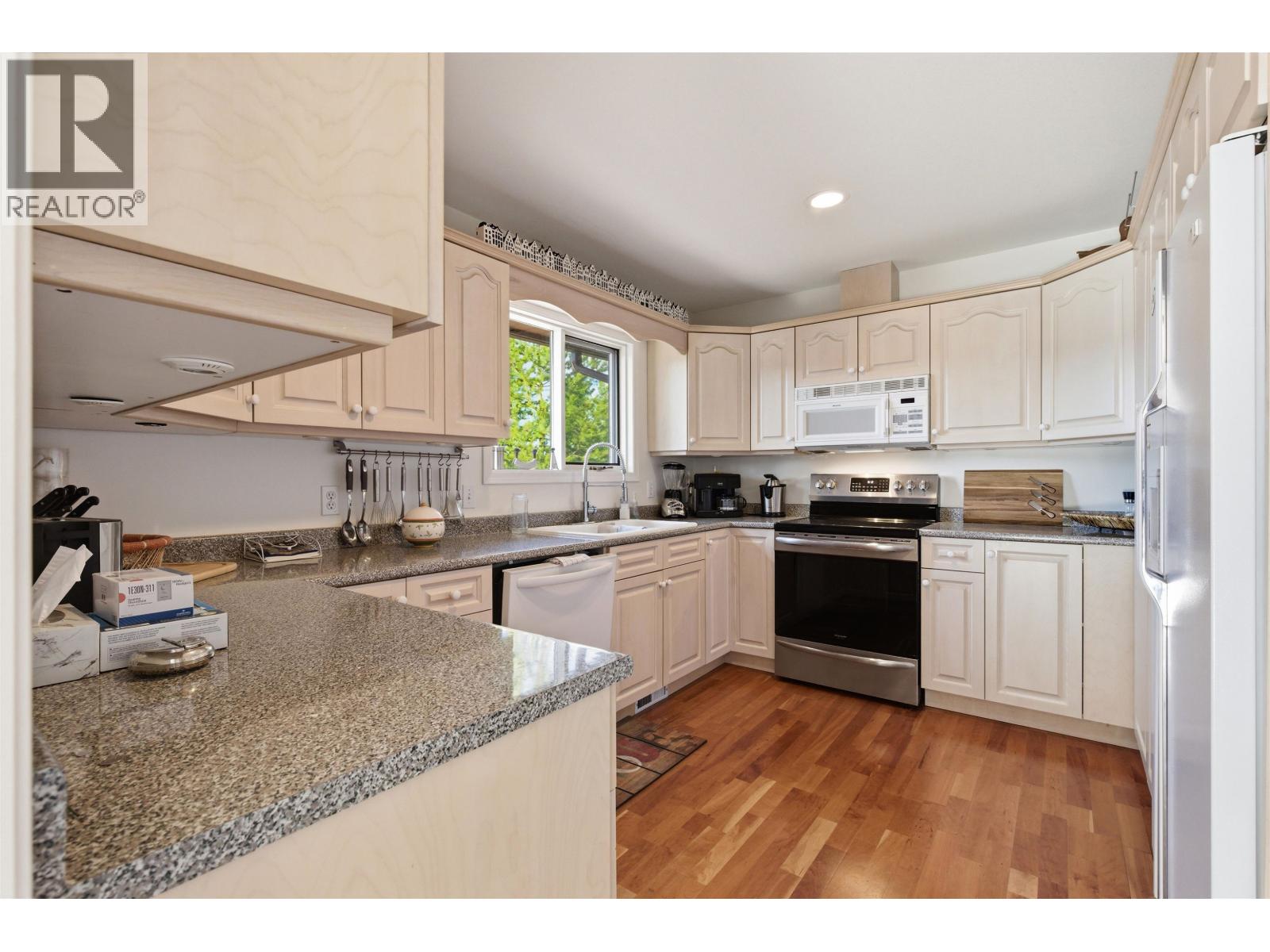 6693 SVEN ROAD - 24