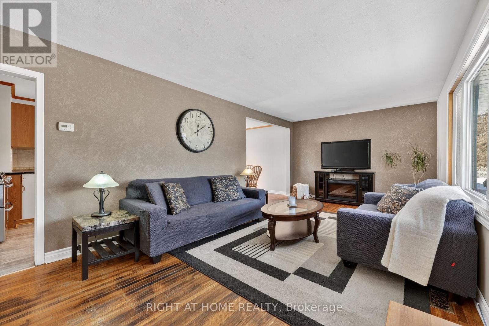 246 CALFORD STREET - 5