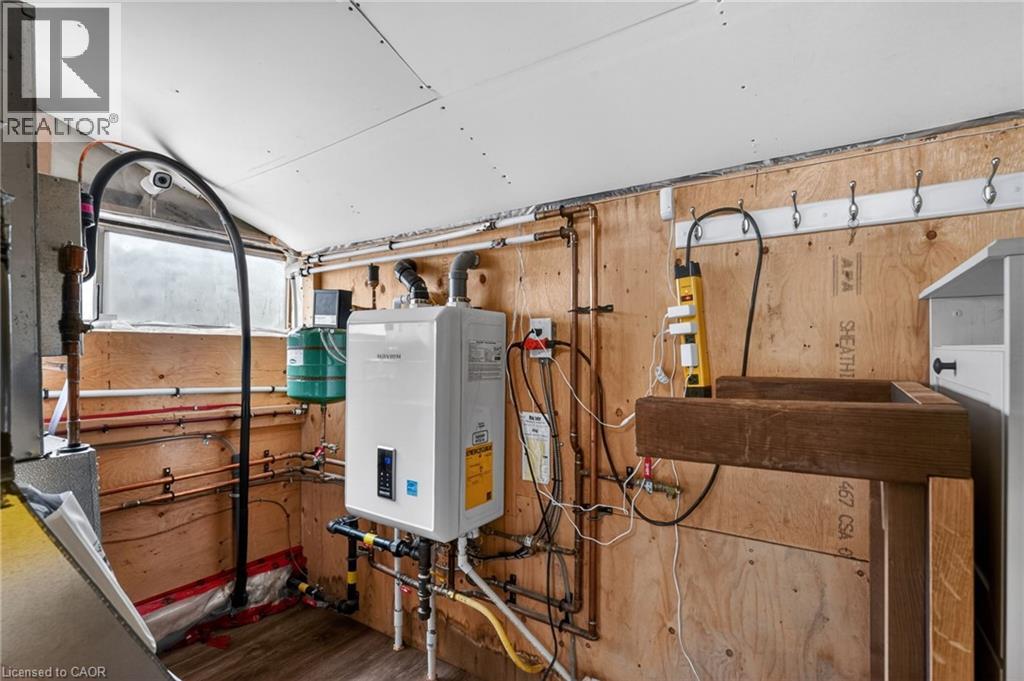 55 MERRITT Street - 43