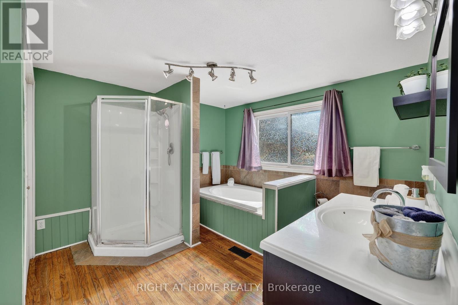 246 CALFORD STREET - 27