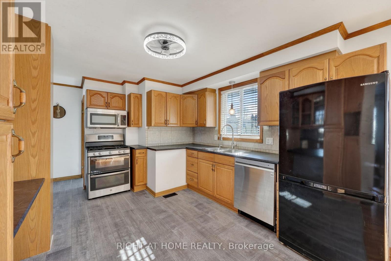 246 CALFORD STREET - 11