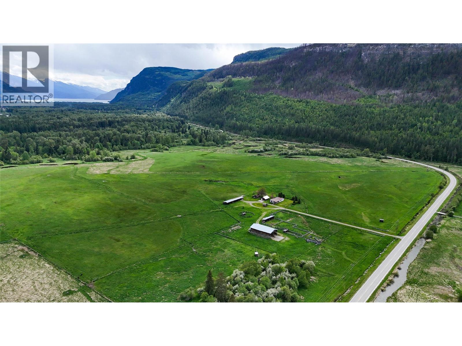 13226 31 Highway, Meadow Creek