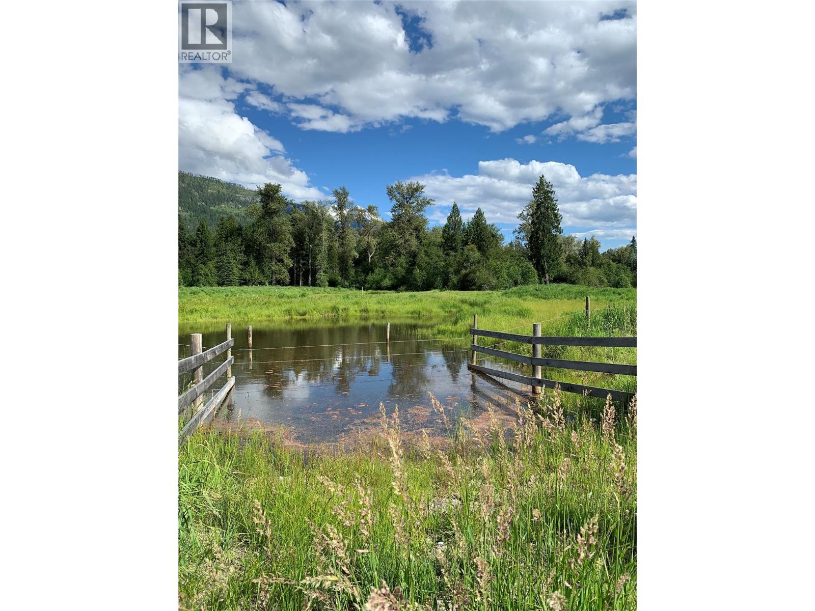 13226 31 Highway, Meadow Creek