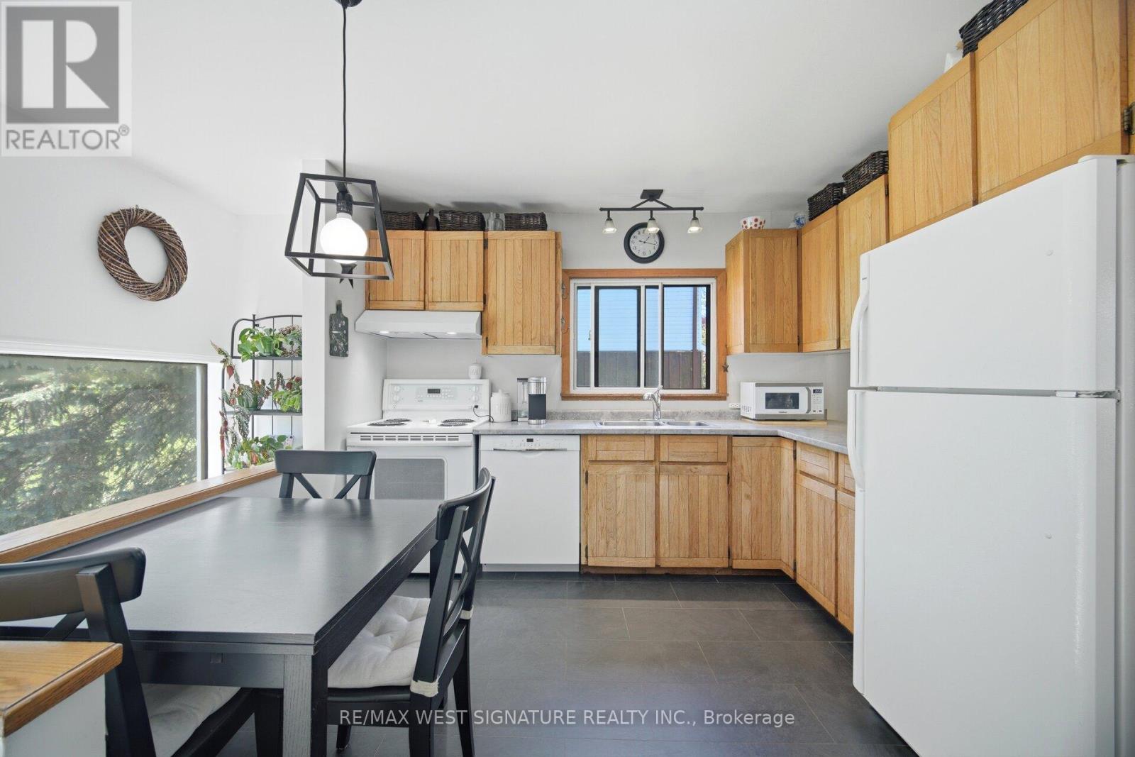 17 FARIS AVENUE - 13