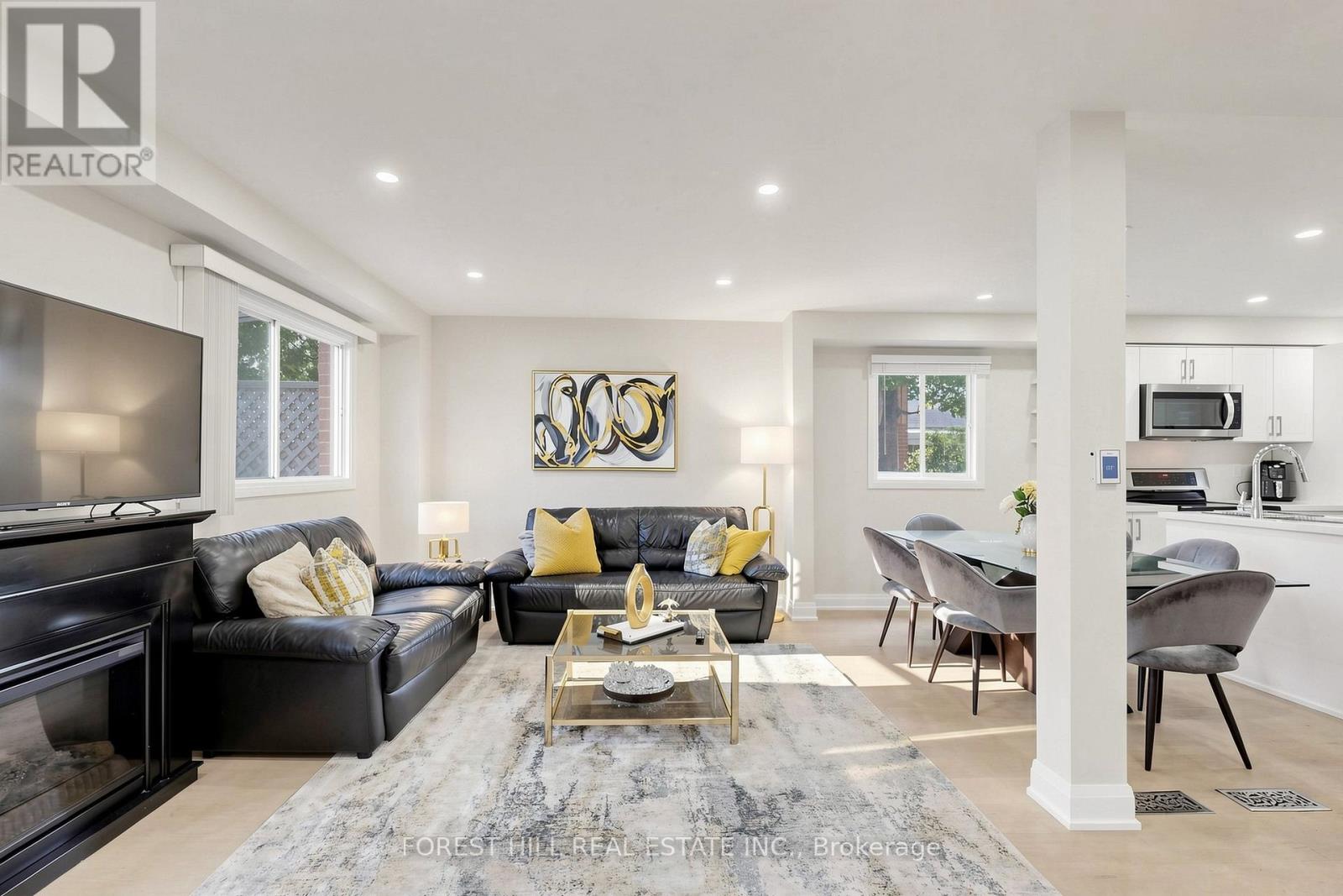 44 LUND STREET N - 13