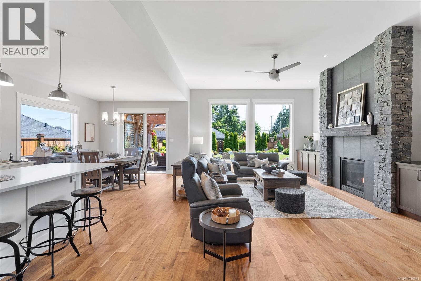 694 Lowry's Rd, French Creek