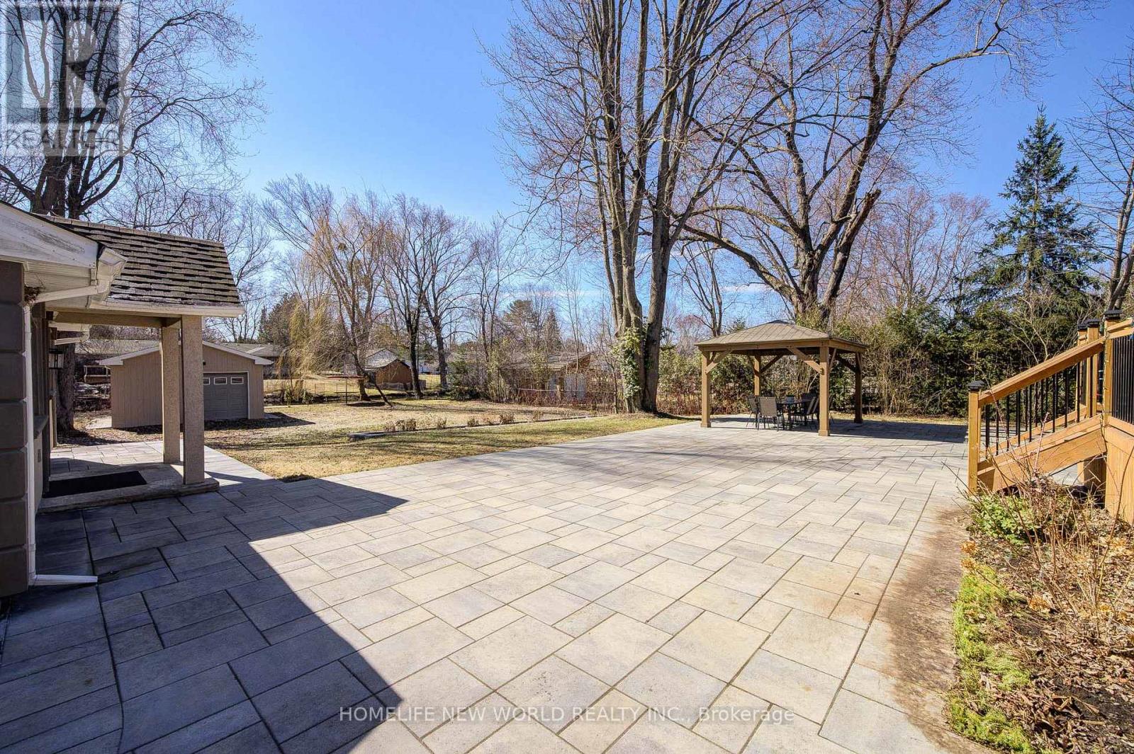 215 WILLOW DRIVE - 45