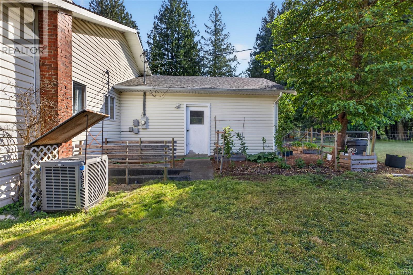 2881 Lanyon Rd, Courtenay