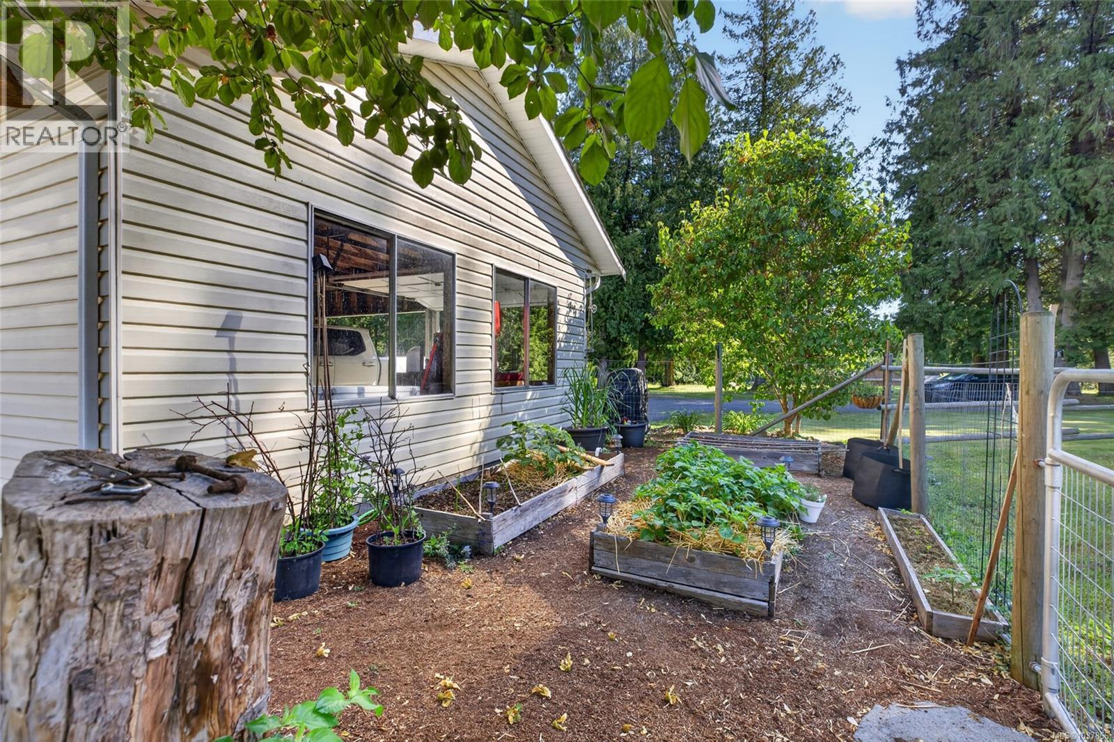 2881 Lanyon Rd, Courtenay