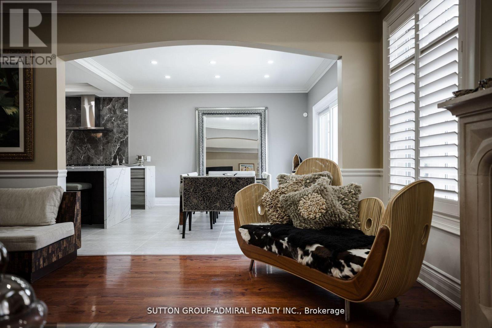 62 BOND CRESCENT - 11