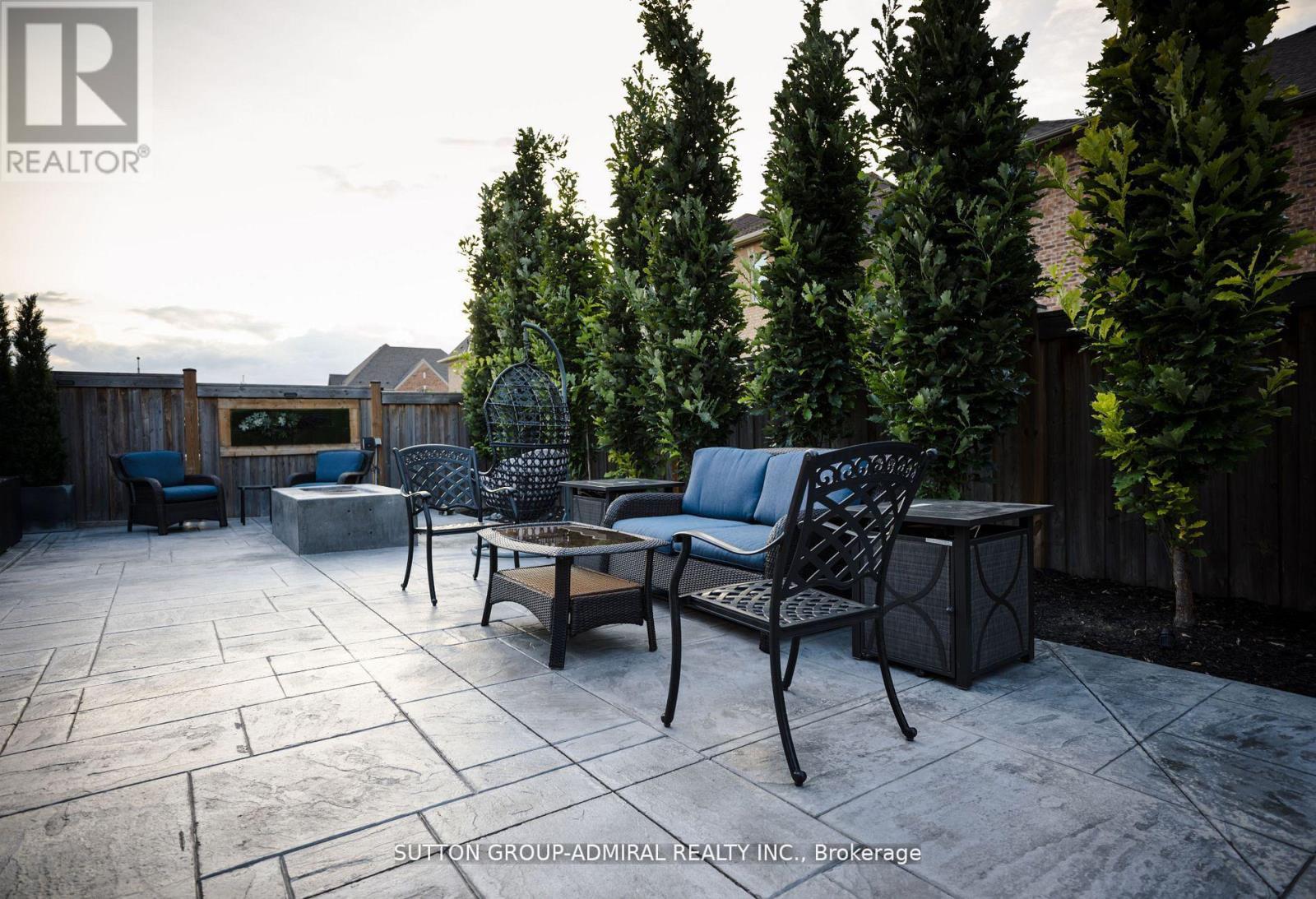 62 BOND CRESCENT - Image 3