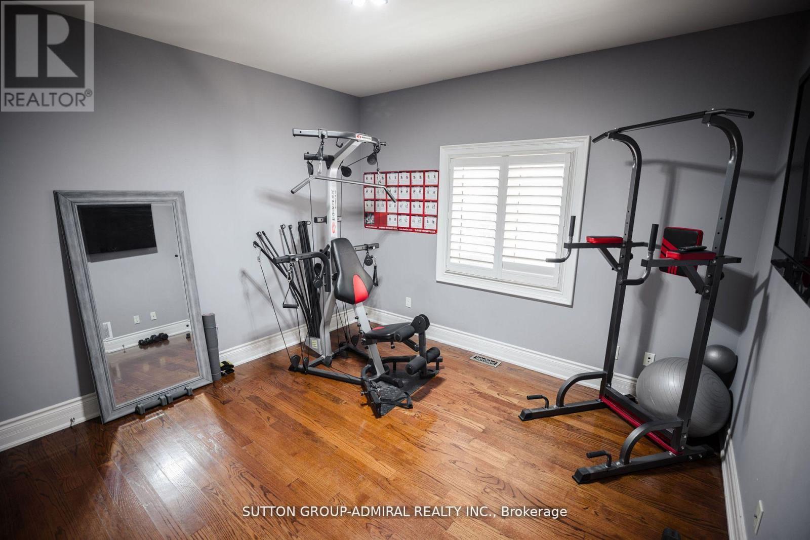62 BOND CRESCENT - 22