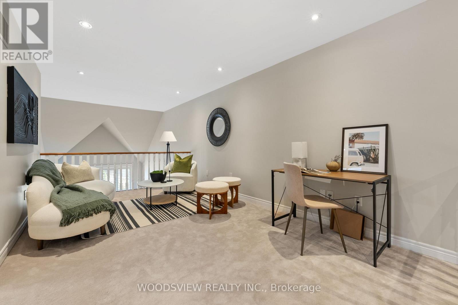 19 WESLOCK CRESCENT - 27