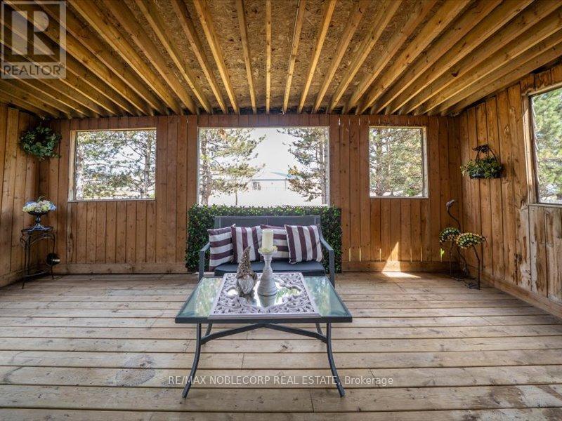 66 STONEYBROOK CRESCENT - 38