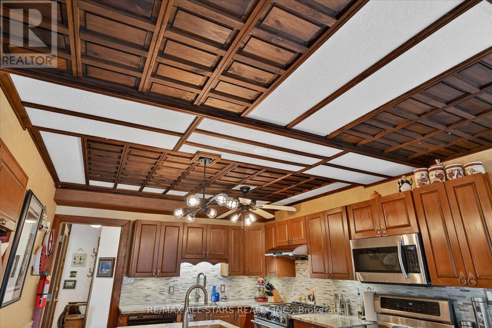 41 CEDAR CRESCENT - 13