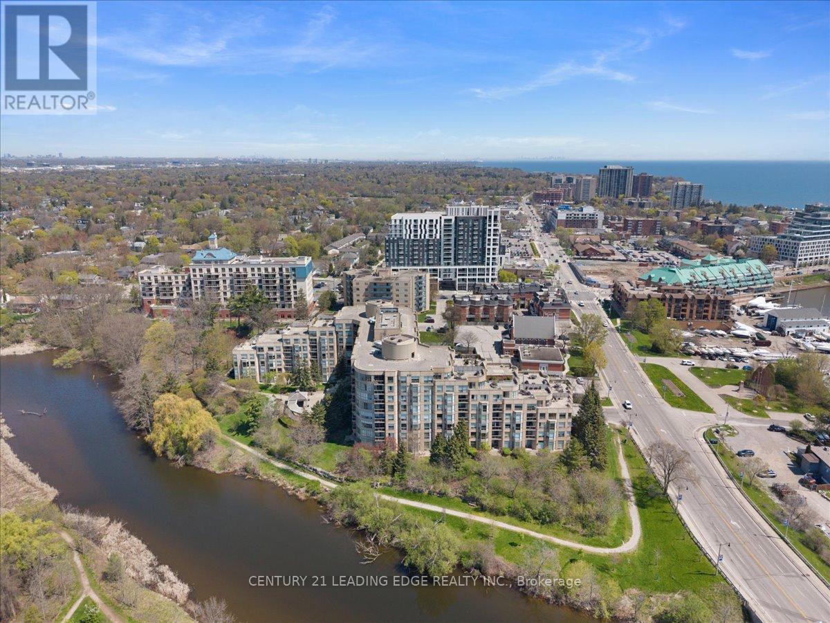 #719 2511 LAKESHORE ROAD W - 31