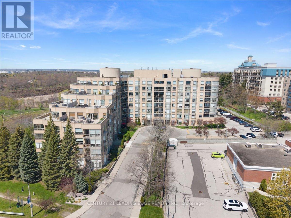 #719 2511 LAKESHORE ROAD W - 34