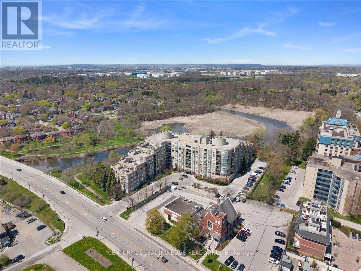 #719 2511 LAKESHORE ROAD W - 29