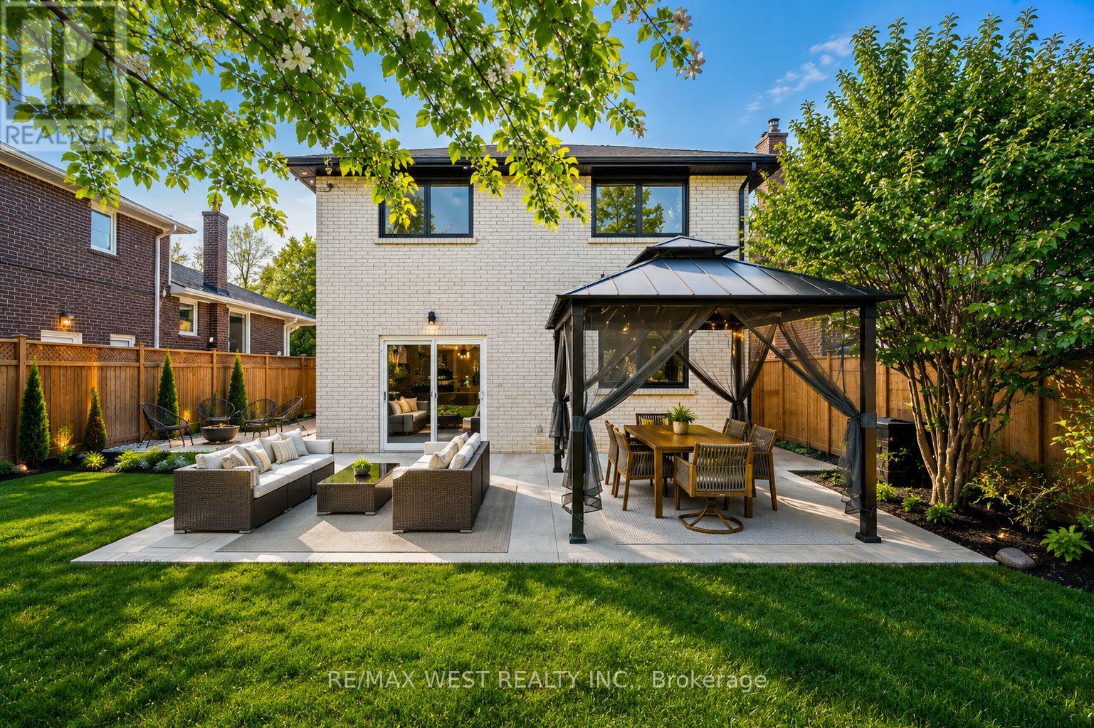 18 TORRINGTON DRIVE - Image 2