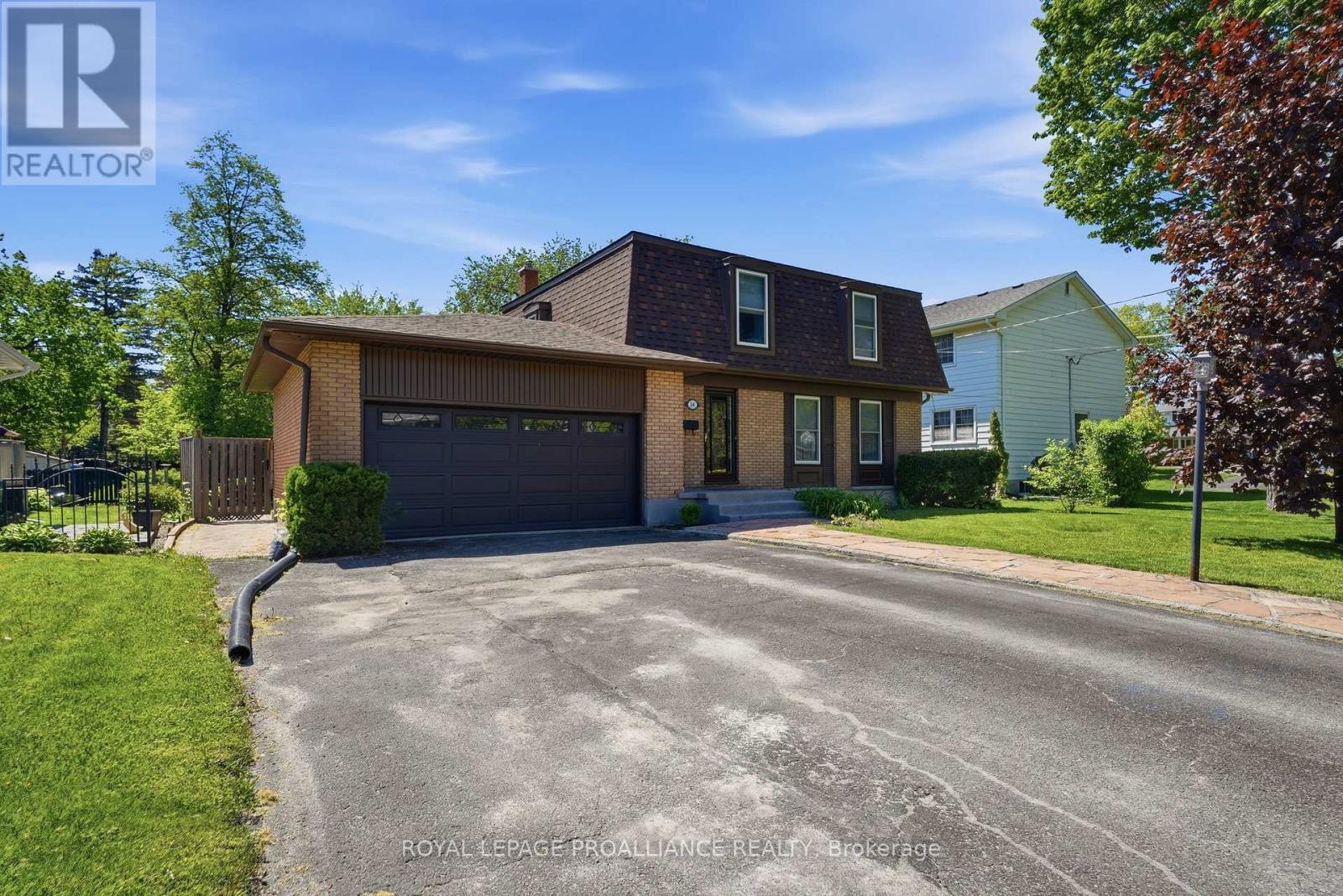 14 FOREST HILL CRESCENT - 5