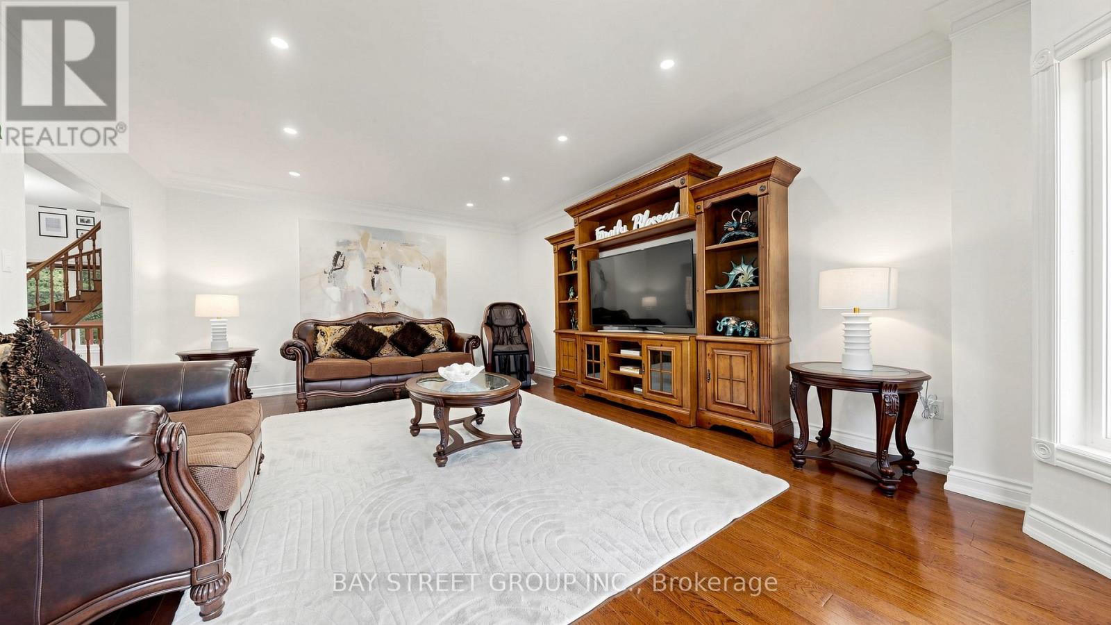 1742 SIR MONTY'S DRIVE - 7