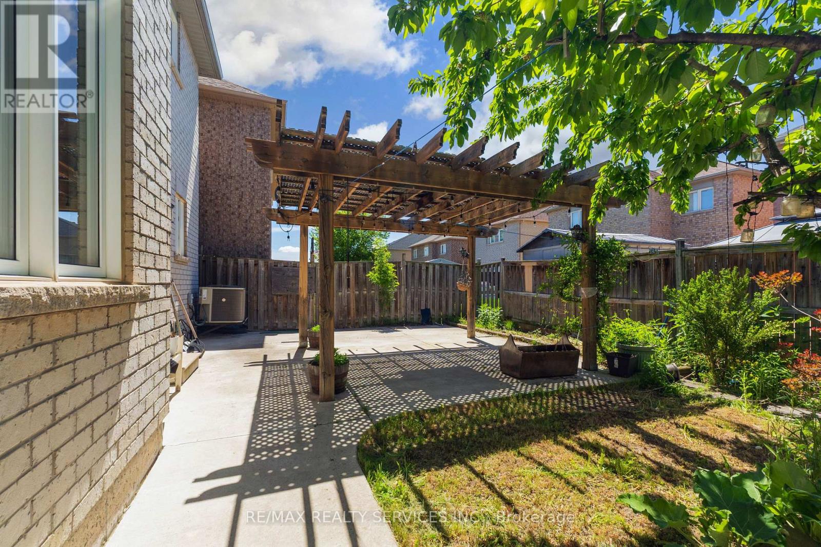 29 SIR JACOBS CRESCENT - 50