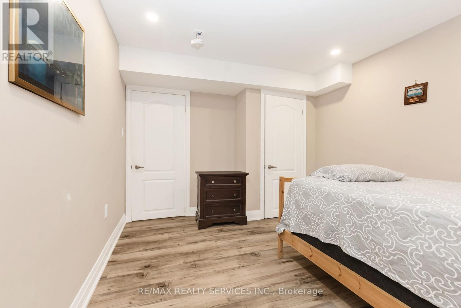 29 SIR JACOBS CRESCENT - 46