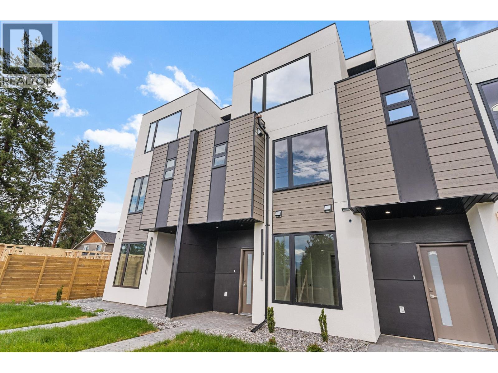 4565 Gordon Drive, Kelowna