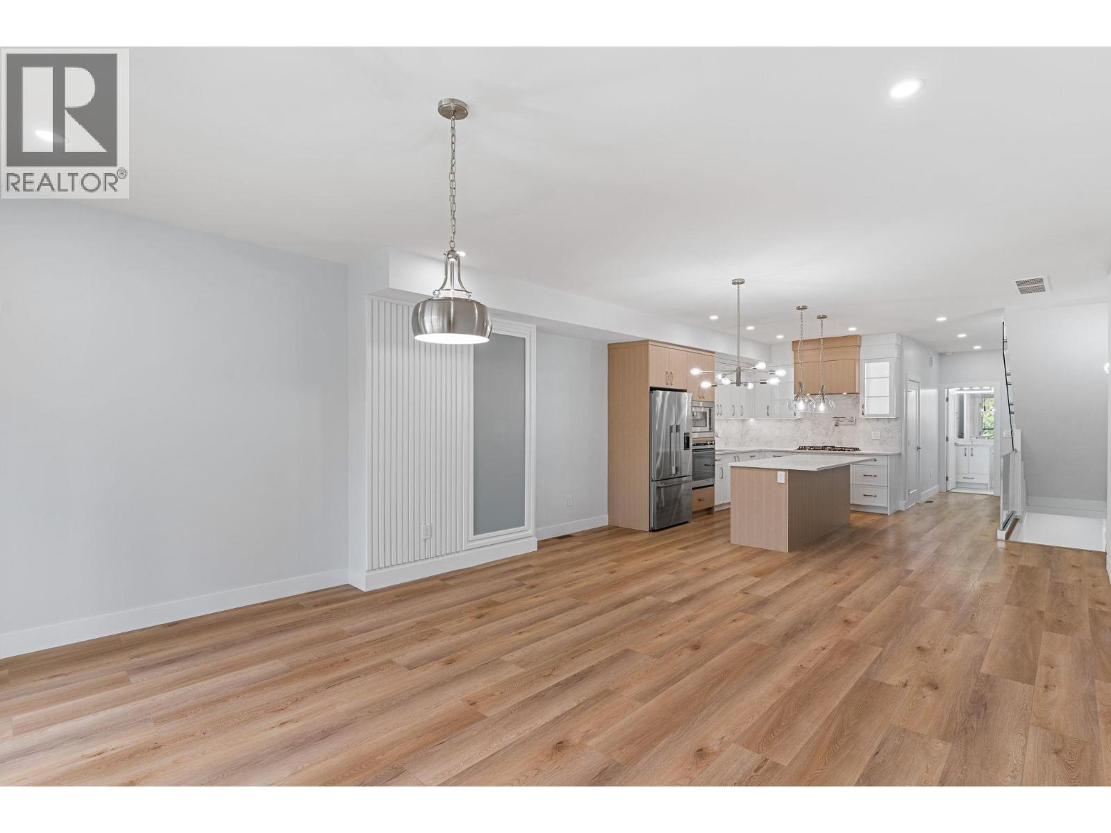  4565 Gordon Drive, Kelowna