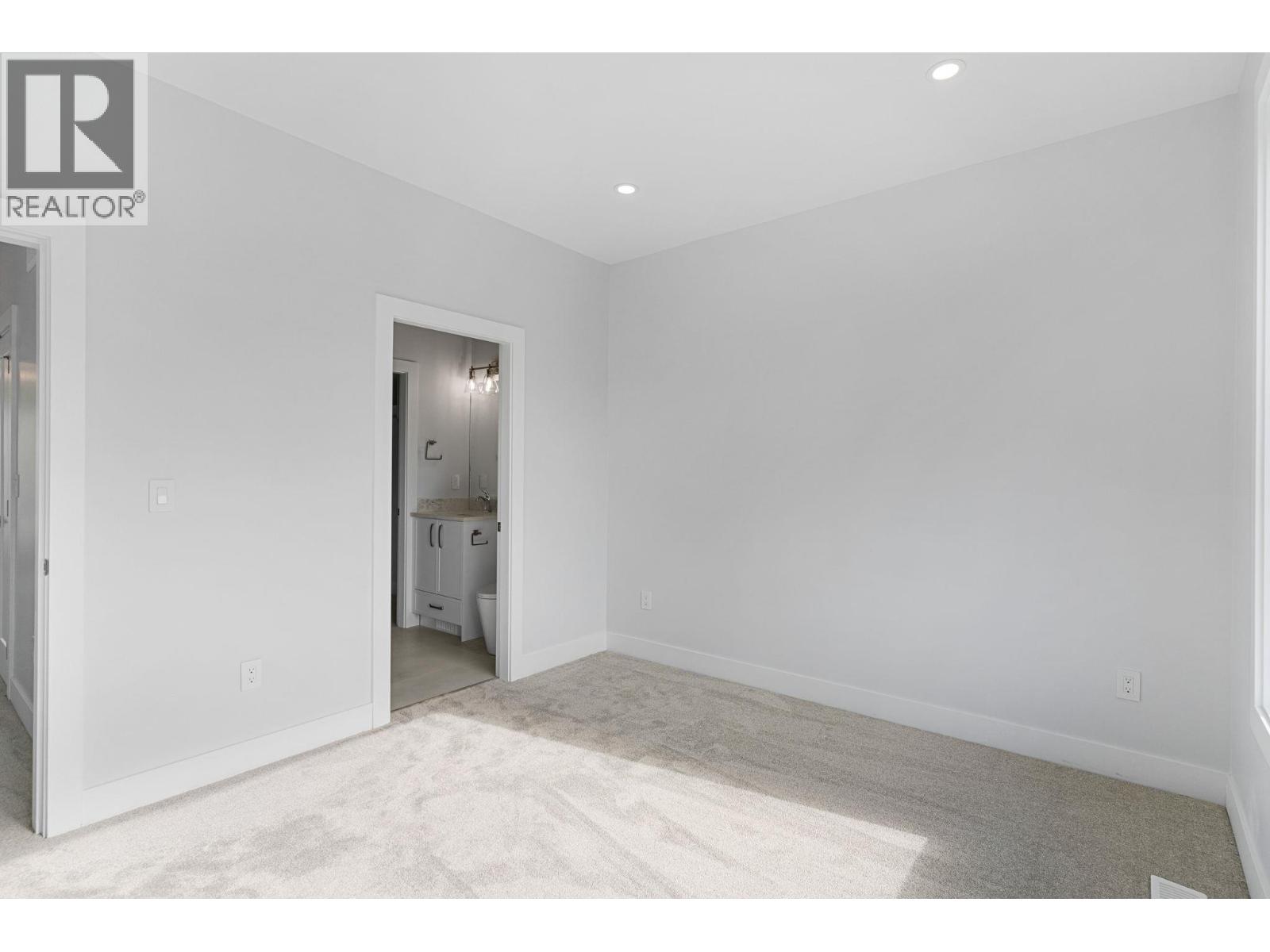  4565 Gordon Drive, Kelowna