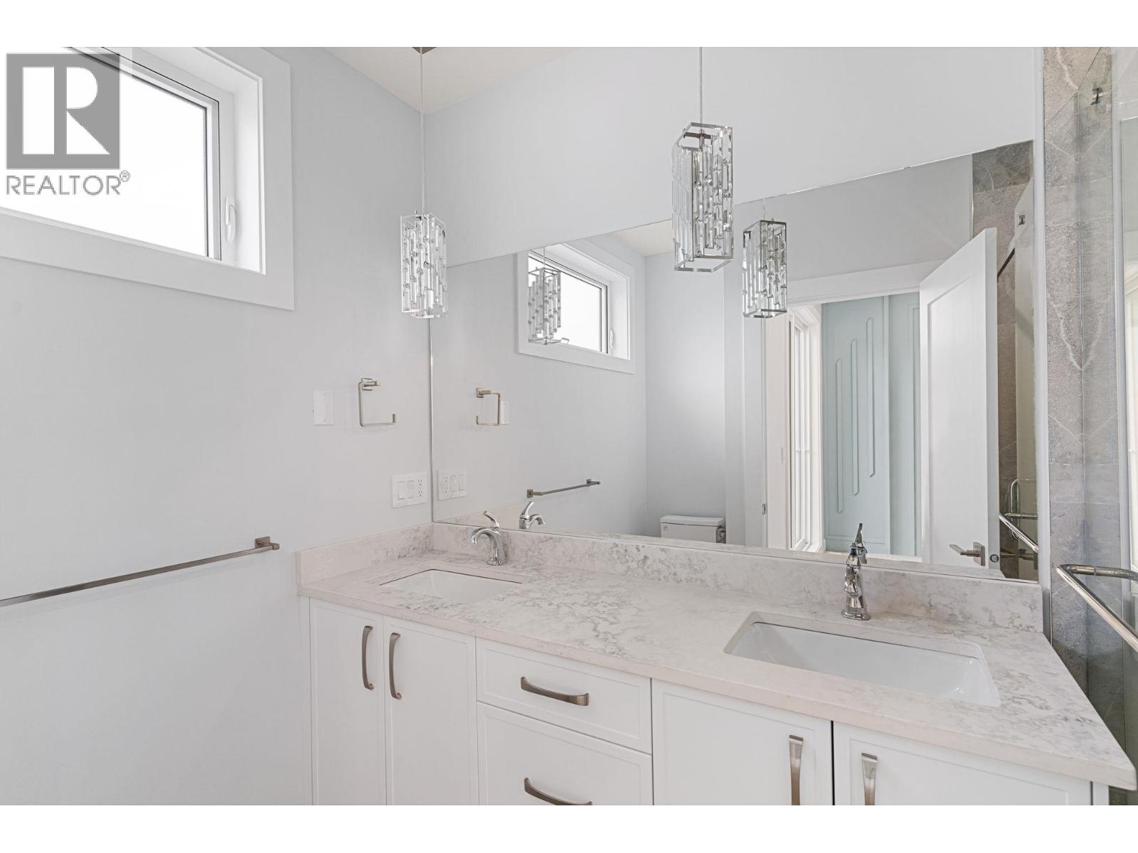  4565 Gordon Drive, Kelowna