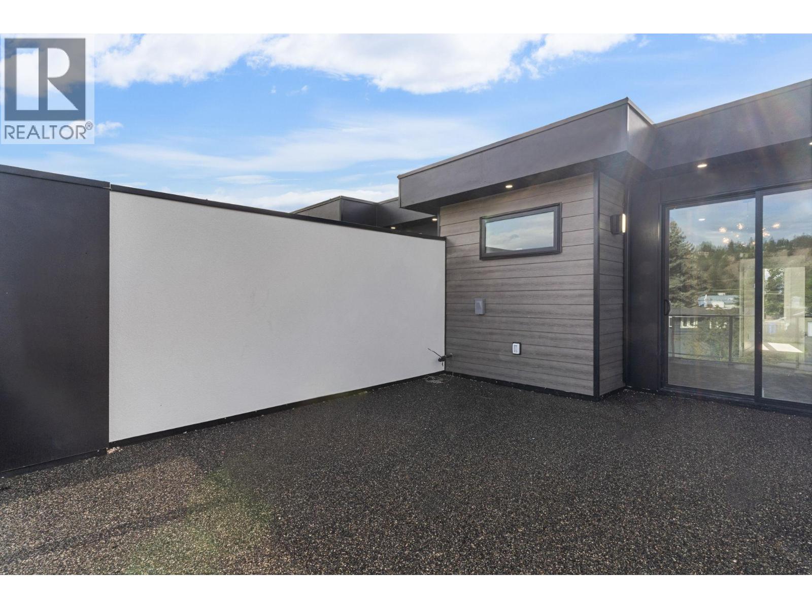 4565 Gordon Drive, Kelowna
