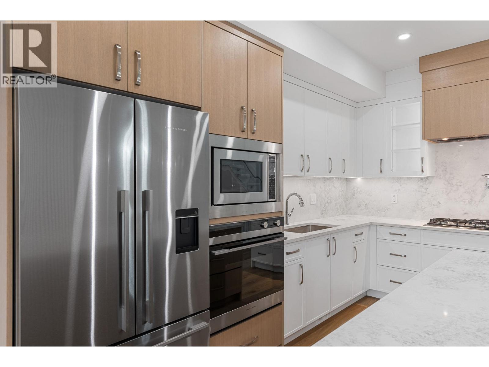  4565 Gordon Drive, Kelowna