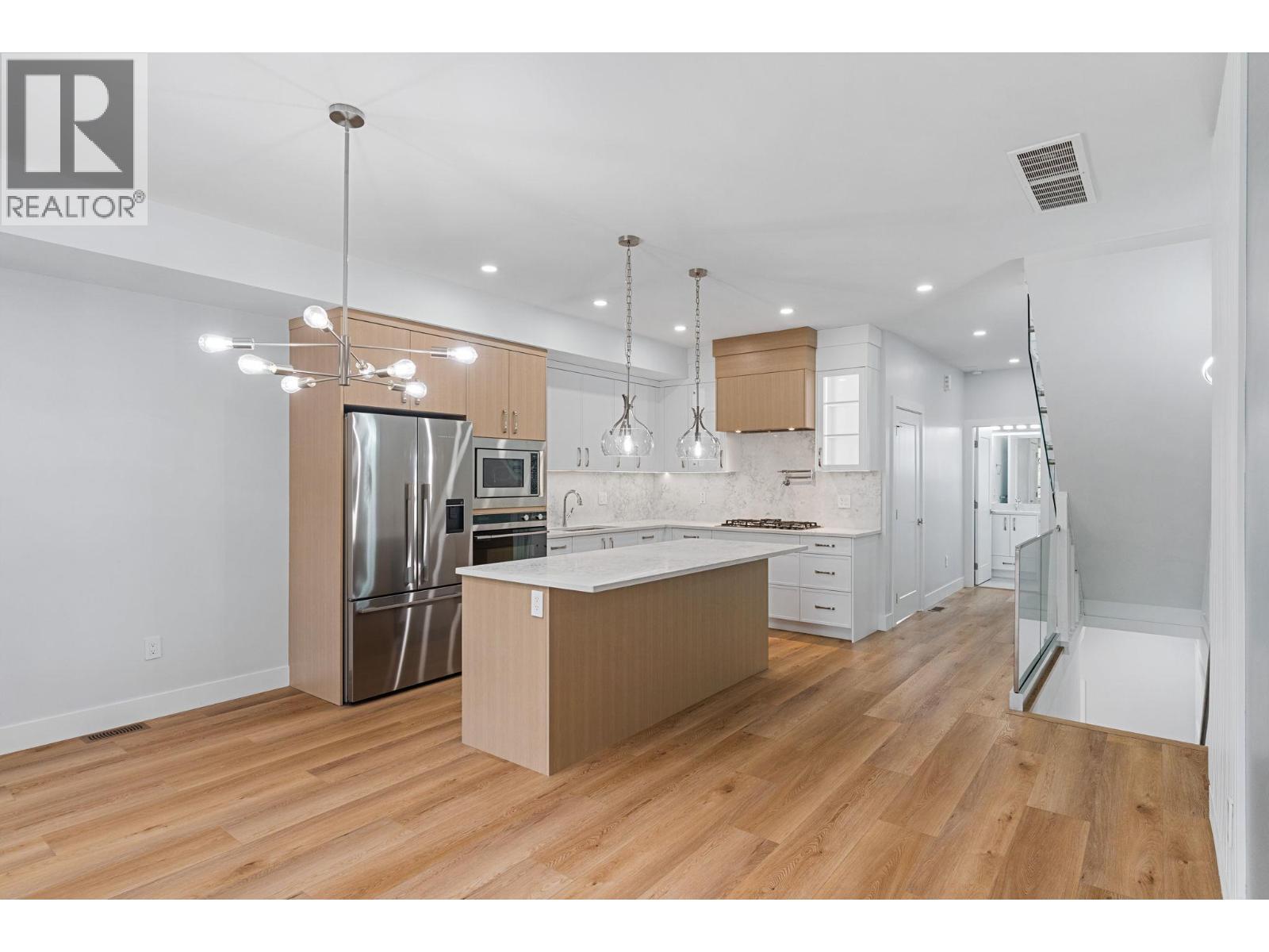  4565 Gordon Drive, Kelowna