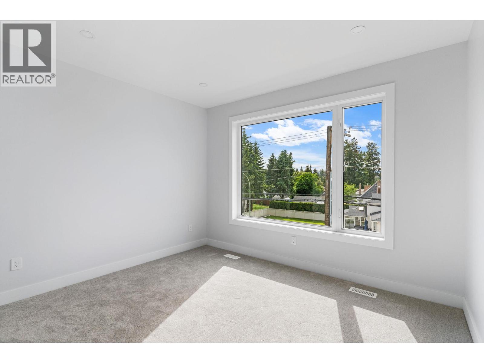  4567 Gordon Drive, Kelowna