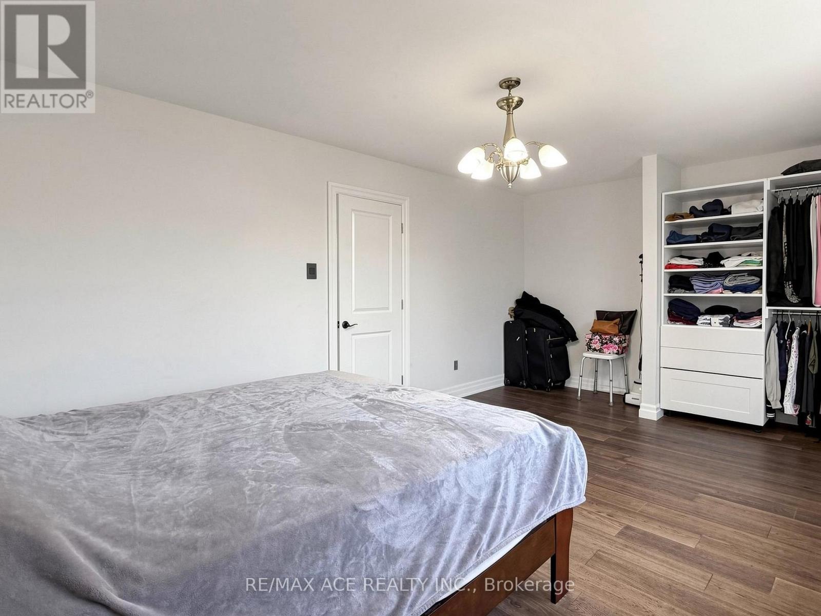 922 STAINTON DRIVE - 18