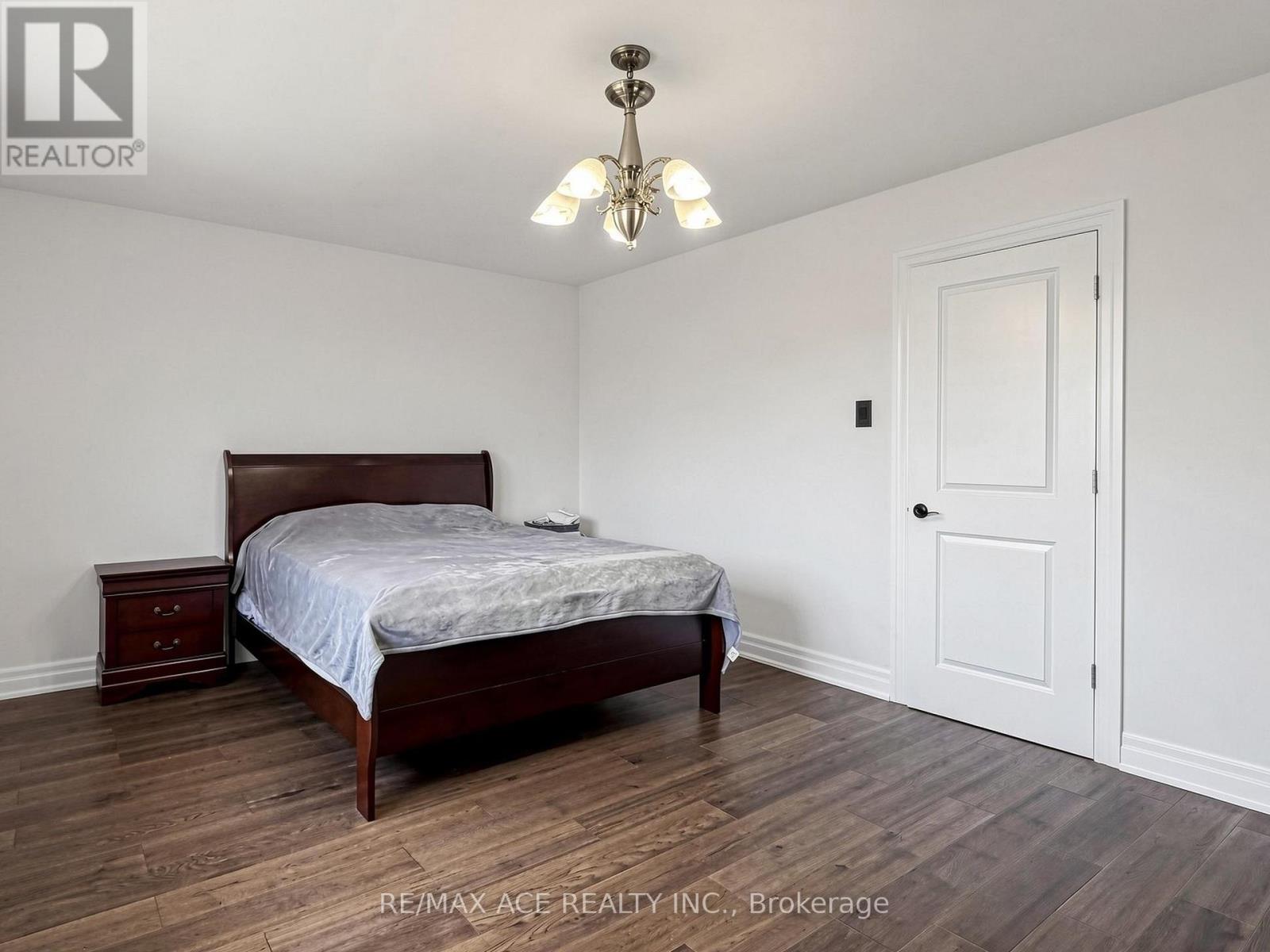 922 STAINTON DRIVE - 16