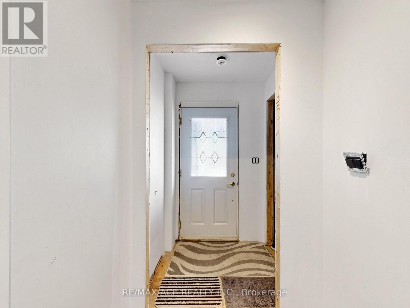 922 STAINTON DRIVE - 4