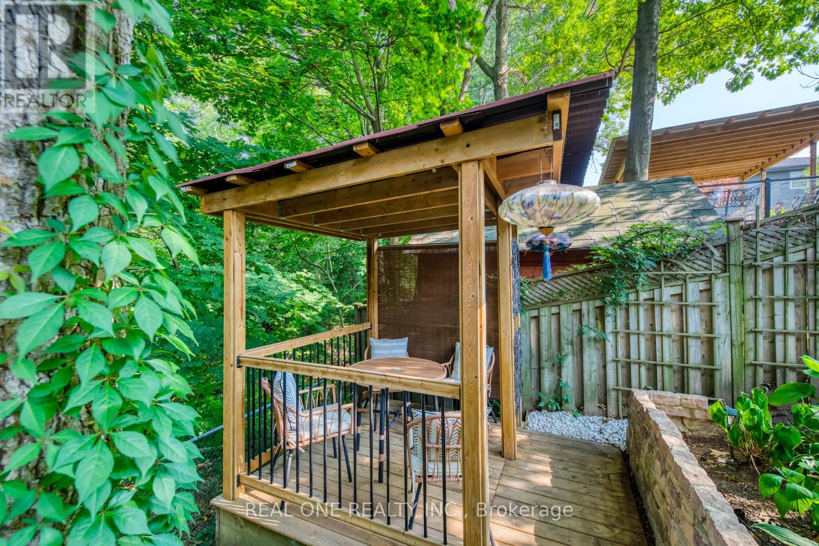 1005 FAIR BIRCH DRIVE - 40
