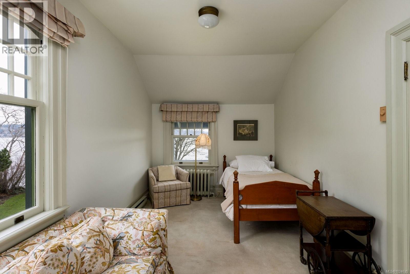 3175 Beach Dr - 55