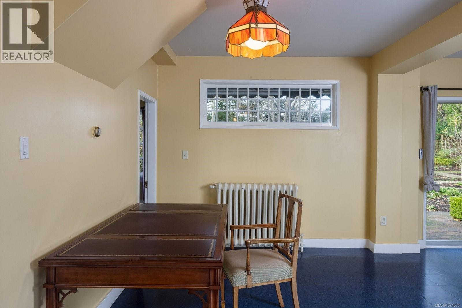 3175 Beach Dr - 72